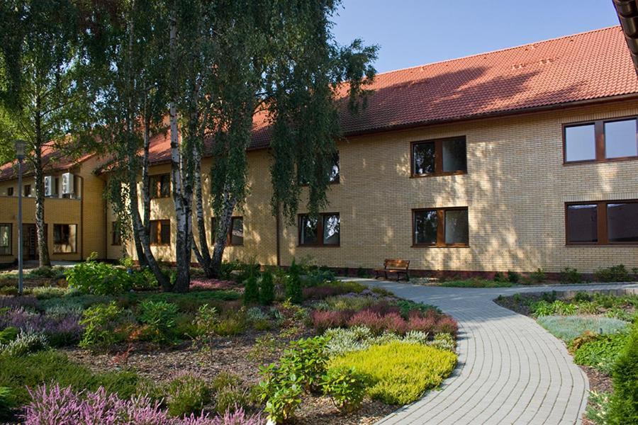 Hotel Uroczysko Porszewice - Osrodek Konferencyjno-Rekolekcyjny Pabianice Exteriér fotografie